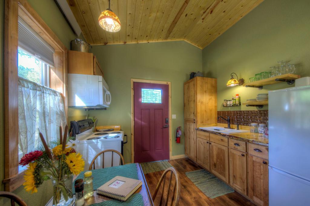 فيلا كيستونفي Yak Ridge Cabins And Farmstead By Mount Rushmore المظهر الخارجي الصورة