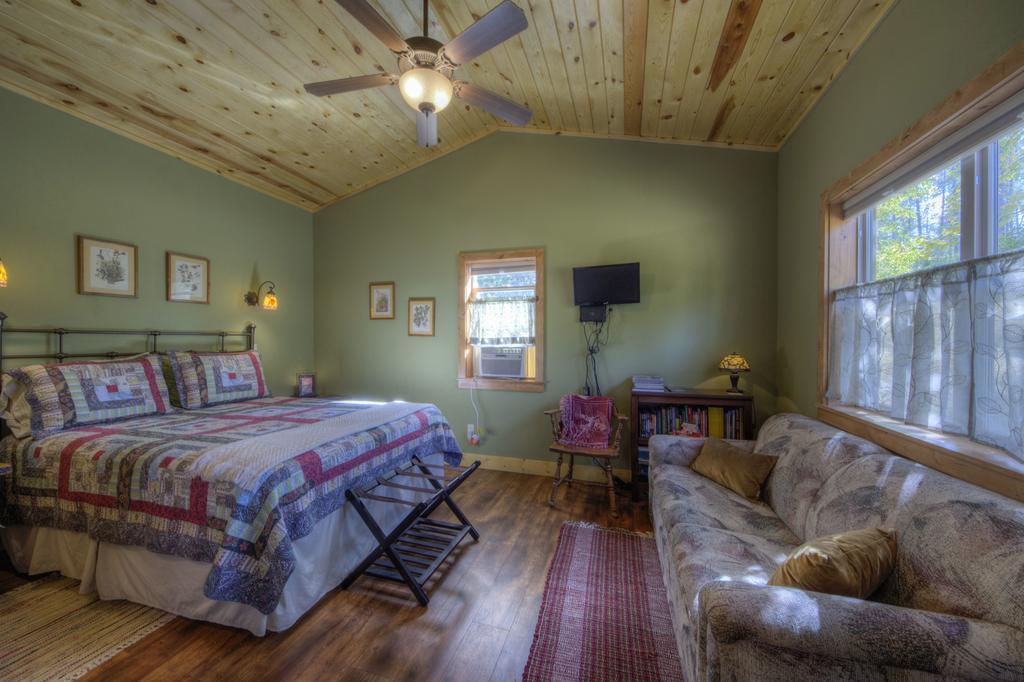 فيلا كيستونفي Yak Ridge Cabins And Farmstead By Mount Rushmore المظهر الخارجي الصورة