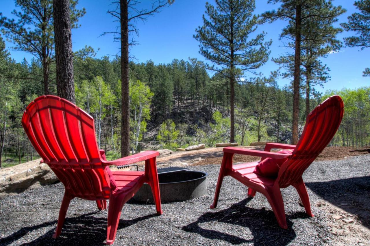 فيلا كيستونفي Yak Ridge Cabins And Farmstead By Mount Rushmore المظهر الخارجي الصورة